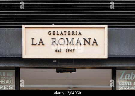 VALENCIA, ESPAGNE - 10 MARS 2022: La Romana est une chaîne italienne de glaces Banque D'Images