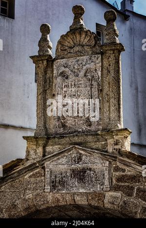 Fuente de Alvaro Cunqueiro o fonte Vella en Mondoñedo, Lugo Banque D'Images