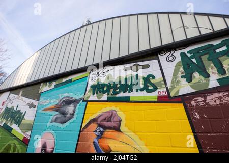 16 mars 2022, Rhénanie-du-Nord-Westphalie, Cologne : vue sur la maison de la forêt tropicale au zoo de Cologne. Photo: Thomas Banneyer/dpa Banque D'Images