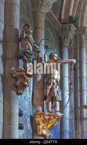 Detalles y retapo de la Capilla Mayor de la Catedral de Mondoñedo, Lugo, España Banque D'Images