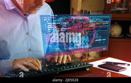 Propagande sur écran d'ordinateur. Fausses nouvelles, désinformation et manipulation concept abstrait 3D avec effet de démangeaison. Homme tapant le clavier. Banque D'Images