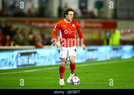 Oakwell, Barnsley, Angleterre - 15th mars 2022 Callum Styles (4) de Barnsley - pendant le jeu Barnsley v Bristol City, Sky Bet EFL Championship 2021/22, à Oakwell, Barnsley, Angleterre - 15th mars 2022 crédit: Arthur Haigh/WhiteRosePhotos/Alamy Live News Banque D'Images