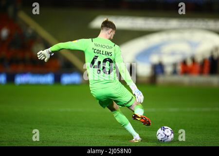 Oakwell, Barnsley, Angleterre - 15th mars 2022 Bradley Collins gardien de but de Barnsley - pendant le jeu Barnsley v Bristol City, Sky Bet EFL Championship 2021/22, à Oakwell, Barnsley, Angleterre - 15th mars 2022 crédit: Arthur Haigh/WhiteRosePhotos/Alamy Live News Banque D'Images