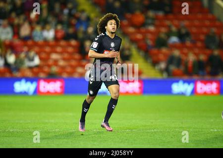 Oakwell, Barnsley, Angleterre - 15th mars 2022 Han-Noah Massengo (42) de Bristol City - pendant le jeu Barnsley / Bristol City, Sky Bet EFL Championship 2021/22, à Oakwell, Barnsley, Angleterre - 15th mars 2022 crédit: Arthur Haigh/WhiteRosePhotos/Alay Live News Banque D'Images