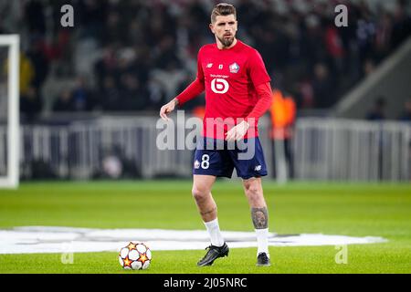 LILLE, FRANCE - 16 MARS : Xeka de Lille OSC se réchauffe avant le tour de la Ligue des champions de l'UEFA de seize pieds deux match entre l'OSC de Lille et le FC Chelsea au Stade Pierre Mauroy le 16 mars 2022 à Lille, France (photo de Geert van Erven/Orange Pictures) Banque D'Images