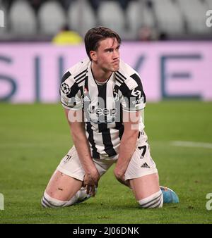 Turin, Italie. 16th mars 2022. Dusan Vlahovic de Juventus réagit lors du match de 16 secondes de la Ligue des champions de l'UEFA entre le FC Juventus et Villarreal à Turin, en Italie, le 16 mars 2022. Credit: Federico Tardito/Xinhua/Alamy Live News Banque D'Images