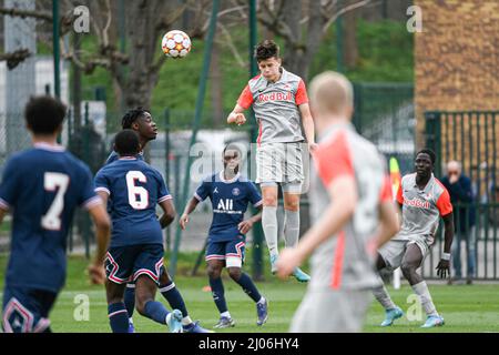 Saint Germain en Laye, France. 16th mars 2022. Zeeteny Jano de RB Salzburg lors de la Ligue de la Jeunesse de l'UEFA (U19), match de quart de finale entre Paris Saint-Germain (PSG) et RB Salzburg (FC) le 16 mars 2022 au stade Georges Lefevre à Saint-Germain-en-Laye, France - Credit: Victor Joly/Alay Live News Banque D'Images