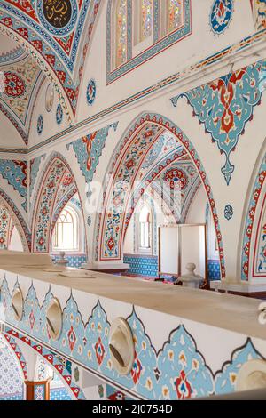 Intérieur de la mosquée bleue, peinture murale dans la mosquée turque Banque D'Images