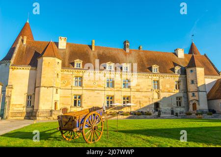 Château de Chailly sur Armancon en Bourgogne, France. *** Légende locale *** château,hôtel,façade,bâtiment extérieur,structure construite,histoire,ancien,ancien, Banque D'Images