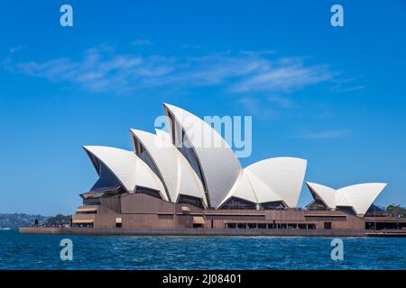 Sydney, Australie – 26 décembre 2021 : Opéra de Sydney vu de Circular Quay, , Nouvelle-Galles du Sud Banque D'Images