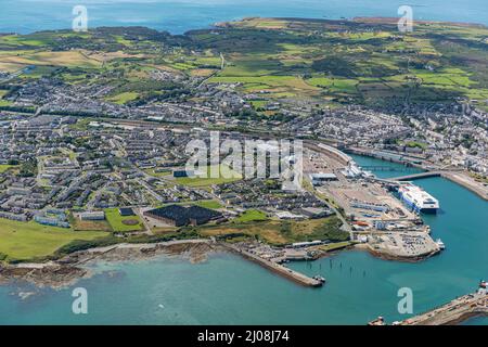 Le port de Holyhead est un port commercial et de ferry situé à Anglesey, au Royaume-Uni. Banque D'Images