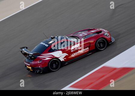 Sakhir, Bahreïn. 17th mars 2022. 17th mars 2022, circuit international de Bahreïn, Sakhir, Formule 1 à Bahreïn 2022, dans la photo voiture de sécurité, crédit de voiture médicale: dpa/Alamy Live News Banque D'Images