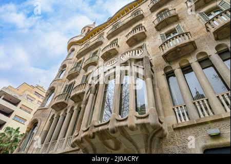 La Casa Sayrach ор Casa de la nata. Un exemple remarquable de modernisme tardif à Barcelone, en Espagne Banque D'Images