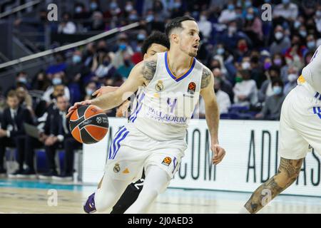 Madrid, Espagne. 17th mars 2022. Thomas Heurtel du Real Madrid lors du match de basket-ball EuroLeague de Turkish Airlines entre Real Madrid et Asvel Lyon-Villeurbanne le 17 mars 2022 au Wizink Centre de Madrid, Espagne crédit: Agence de photo indépendante/Alay Live Newss Banque D'Images