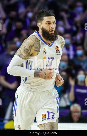 Madrid, Espagne. 17th mars 2022. Vincent Poirier du Real Madrid lors du match de basket-ball EuroLeague de Turkish Airlines entre Real Madrid et Asvel Lyon-Villeurbanne le 17 mars 2022 au Wizink Centre de Madrid, Espagne crédit: Agence de photo indépendante/Alay Live Newss Banque D'Images