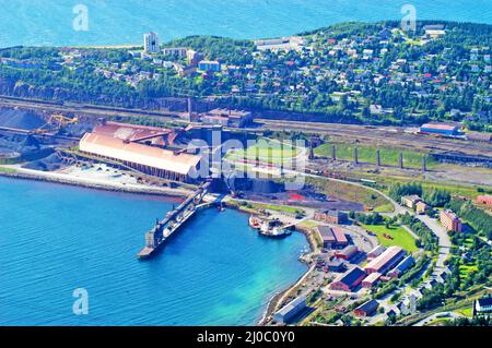 Vue aérienne sur le port de Narvik, Norvège Banque D'Images