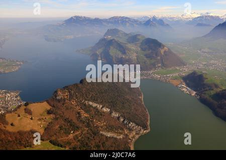 Panorama Alpes montagnes Lac Lucerne Suisse vue aérienne Banque D'Images