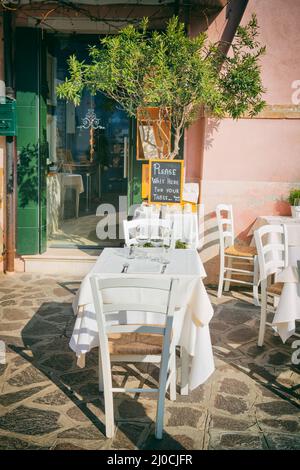 Petite place romantique dans la Venise italienne Banque D'Images