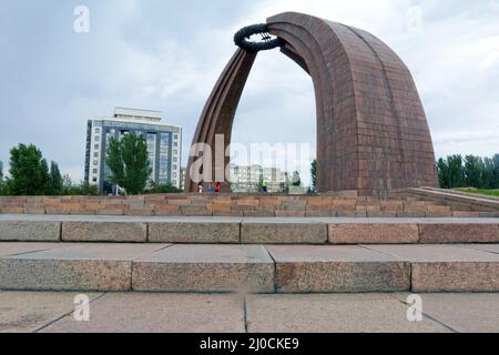 Mémorial pour le 40th anniversaire de la victoire de la Seconde Guerre mondiale, Bichkek, Kirghizistan Banque D'Images