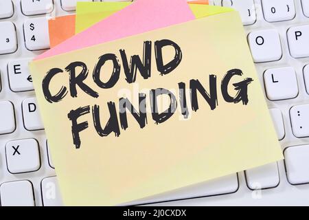 Crowdfunding crowdfunding en ligne amasser de l'argent Internet concept bloc-notes Banque D'Images