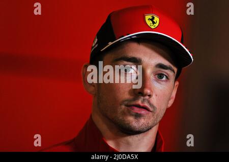Sakhir, Bahreïn. 18th mars 2022. Charles Leclerc (mon) Ferrari. Grand Prix de Bahreïn, vendredi 18th mars 2022. Sakhir, Bahreïn. Crédit : James Moy/Alay Live News Banque D'Images