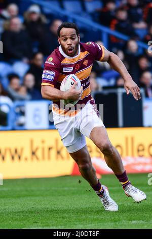 Huddersfield, Angleterre - 12th mars 2022 - Leroy Cudjoe (21) de Huddersfield Giants en action. Rugby League Betfred Super League Round 5 Huddersfield Giants vs Castleford Tigers au stade John Smith, Huddersfield, Royaume-Uni Dean Williams Banque D'Images