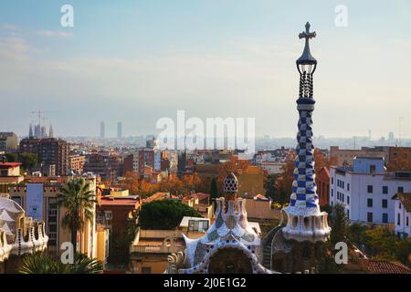 Vue d'ensemble de la ville depuis le parc Guell Banque D'Images