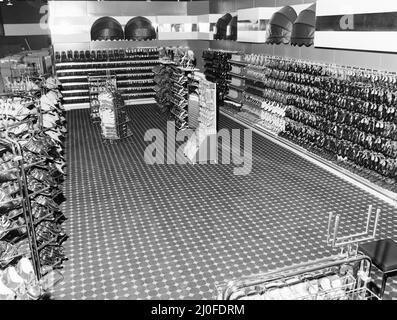 Premier coup d'œil au nouveau magasin Tesco, Angleterre, samedi 20th octobre 1979. (Emplacement à confirmer) Banque D'Images