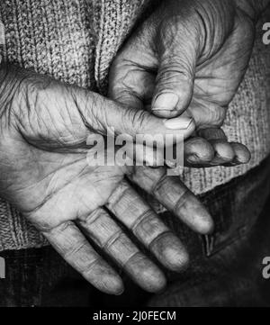 Mains vides pour adultes âgés Banque D'Images