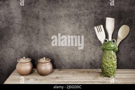Accessoires de cuisine sur l'étagère pour travailler dans la cuisine. Banque D'Images