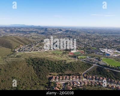 Vue aérienne de Black Mountain et du quartier de Carmel Mountain. San Diego Banque D'Images