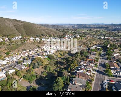 Vue aérienne du quartier de Carmel Mountain avec Black Mountain. San Diego Banque D'Images