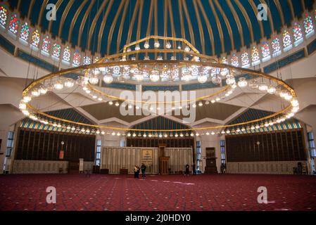 La mezquita del Rey Abdalá i es una mezquita en Amán la capitale de Jordania. Toma el nombre del rey jordano Abdalá i y Fue aluida entre 1982 y 198 Banque D'Images