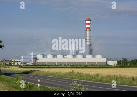 Centrale à cycle combiné gaz-vapeur Malzenice, Slovaquie. La centrale électrique incinérée le gaz naturel. Banque D'Images