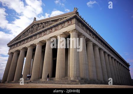 Le Parthénon dans Centennial Park, à Nashville, Tennessee, une réplique à grande échelle du Parthénon original à Athènes. Banque D'Images