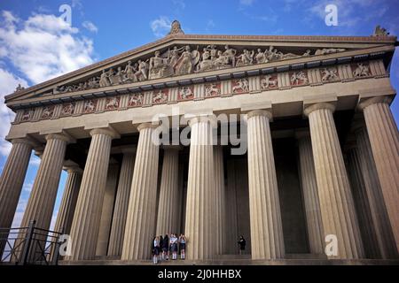 Le Parthénon dans Centennial Park, à Nashville, Tennessee, une réplique à grande échelle du Parthénon original à Athènes. Banque D'Images