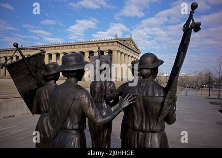 Tennessee Woman suffrage Monument (près de Parthénon réplique) dans Centennial Park à Nashville, Tennessee. Banque D'Images