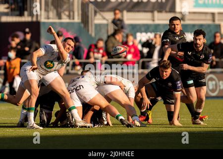 Londres, Royaume-Uni. 19th mars 2022. Tom James #9 de Northampton Saints en action pendant le match à Londres, Royaume-Uni le 3/19/2022. (Photo de Richard Washbrooke/News Images/Sipa USA) crédit: SIPA USA/Alay Live News Banque D'Images