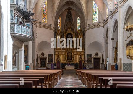 Felanitx, Espagne; mars 11 2022 : intérieur de l'église paroissiale de Sant Miquel, dans la ville majorquine de Felanitx, Espagne Banque D'Images