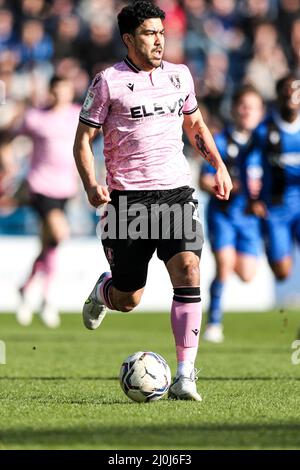 GILLINGHAM, ROYAUME-UNI. 19th MARS Massimo Luongo de Sheffield mercredi pendant le match Sky Bet League 1 entre Gillingham et Sheffield mercredi au MEMS Priestfield Stadium, Gillingham, le samedi 19th mars 2022. (Credit: Tom West | MI News) Credit: MI News & Sport /Alay Live News Banque D'Images