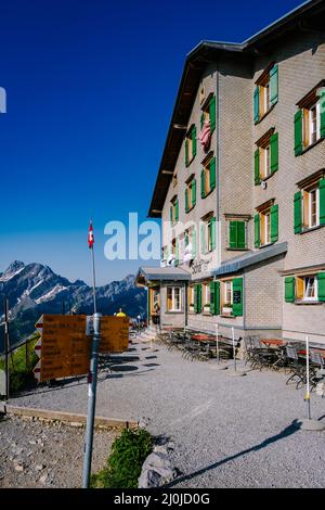 Berggasthaus Schaefler cabane de montagne au sommet de Schafler Altenalptuerme crête suisse Alpstein Appenzell Suisse Banque D'Images