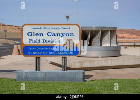 Une route d'entrée allant à Glen Canyon NR, Arizona Banque D'Images