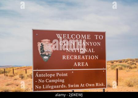 Une route d'entrée allant à Glen Canyon NR, Arizona Banque D'Images