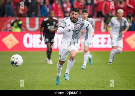 Toronto, Ontario, Canada. 19th mars 2022. Alejandro Pozuelo (10) en action pendant le jeu MLS entre le FC de Toronto et DC United. Le jeu a pris fin en 2-1 pour Toronto FC (image de crédit : © Angel Marchini/ZUMA Press Wire) Banque D'Images