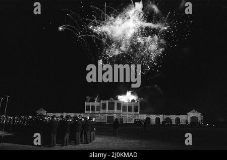 Le feu d'artifice a été observé par un demi-million de personnes à Hyde Park à Londres, devant le mariage royal. 28th juillet 1981. Banque D'Images