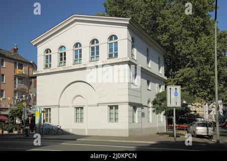 Ancienne maison de douane et garde néoclassique à Affentorplatz à Francfort, Hesse, Allemagne Banque D'Images