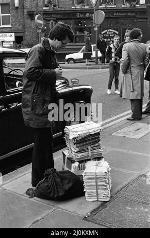 Scènes à l'extérieur de Old Bailey, Londres, pendant le procès de Peter Sutcliffe, le Yorkshire Ripper. 5th mai 1981. Banque D'Images