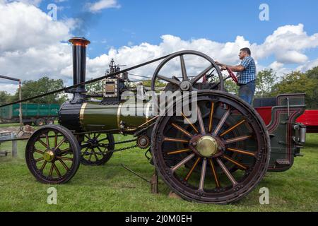 RUDGWICK, SUSSEX, Royaume-Uni - AOÛT 27 : moteur de traction au salon Rudgwick Steam à Rudgwick Sussex, Royaume-Uni, le 27 août 2011. Non identifié Banque D'Images