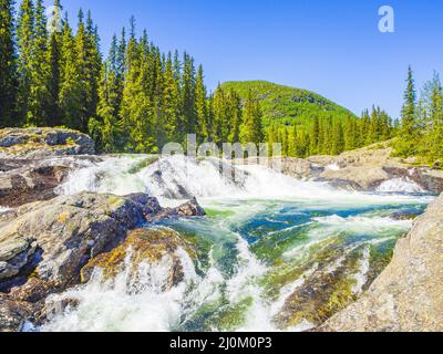 Rjukandefossen à Hemsedal Viken Norvège la plus belle cascade d'Europe. Banque D'Images