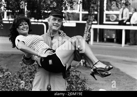 L'acteur Kenneth Cope et l'actrice Ann Michelle. 28th septembre 1980. Banque D'Images